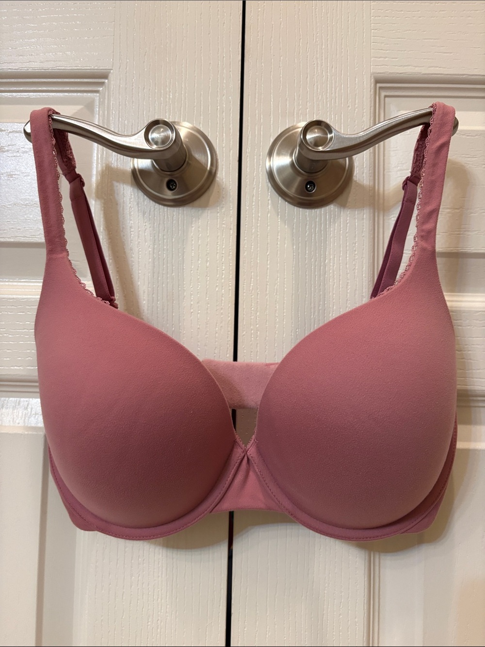 VICTORIA’S SECRET 32DDD